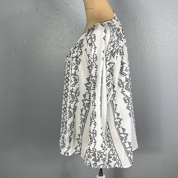 Ann Taylor loft embroidered tassel blouse - Picture 3 of 9